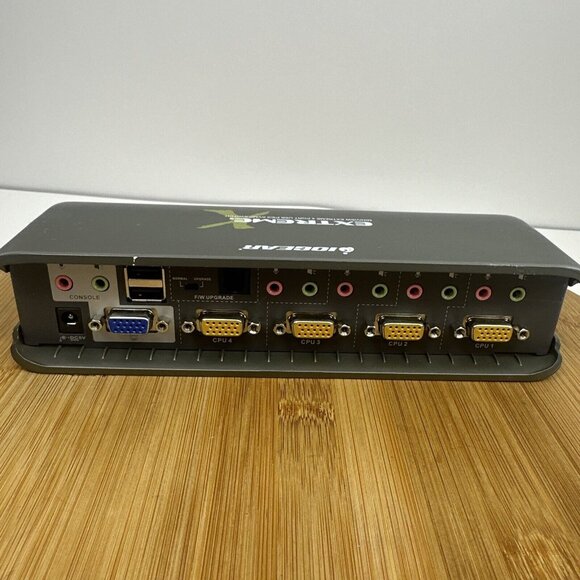 Used IOGEAR GCS1734 4 Port MiniView USB KVMP Switch No Cables - Picture 3 of 10